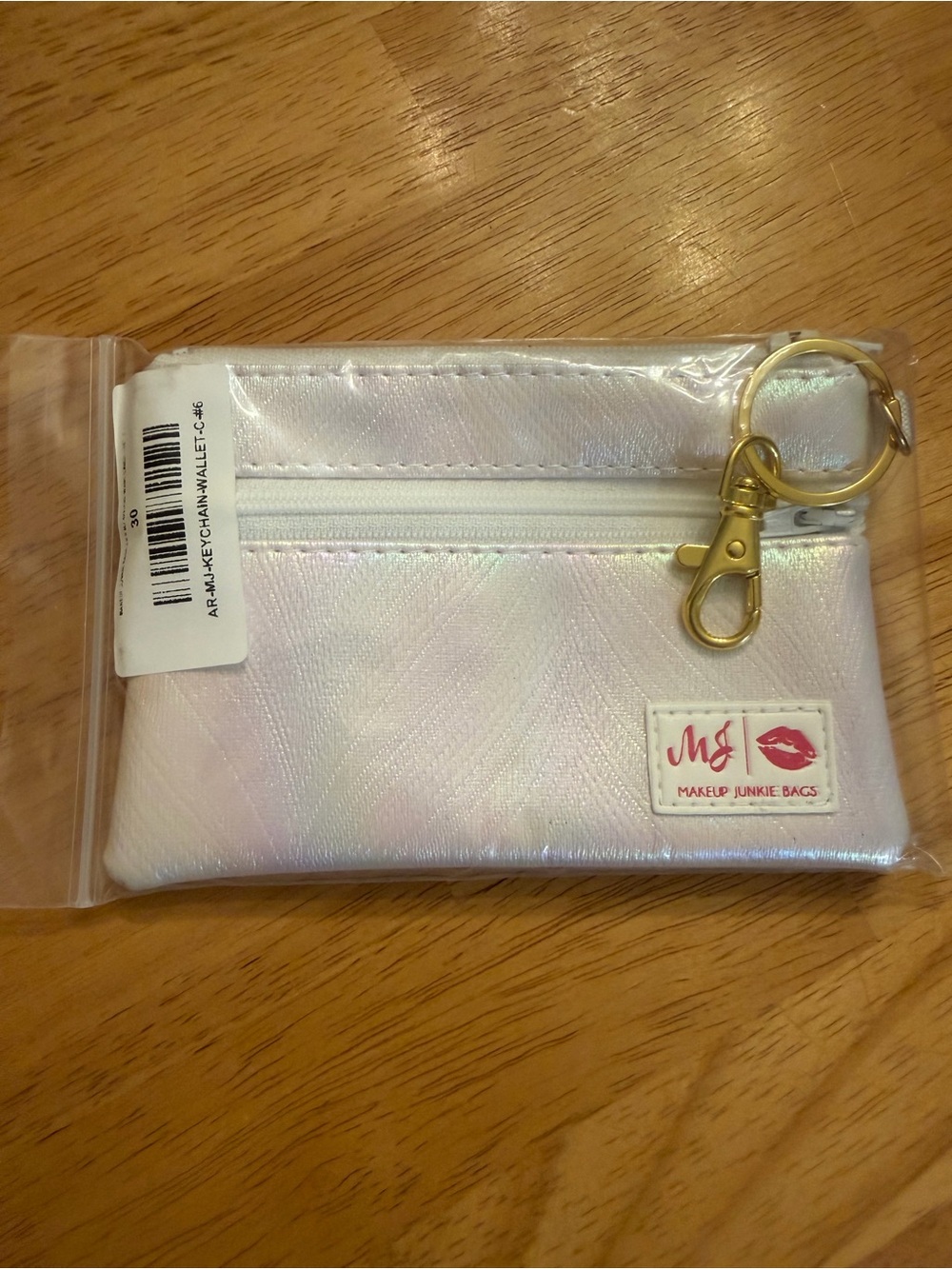 Makeup Junkie Bags Zip It Coin Purse Key Chain Wallet NWT